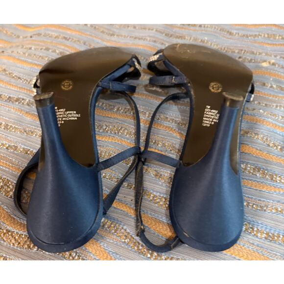 Jacqueline Ferrar Bejeweled Slingback Heels - Size 7M - Picture 10 of 10